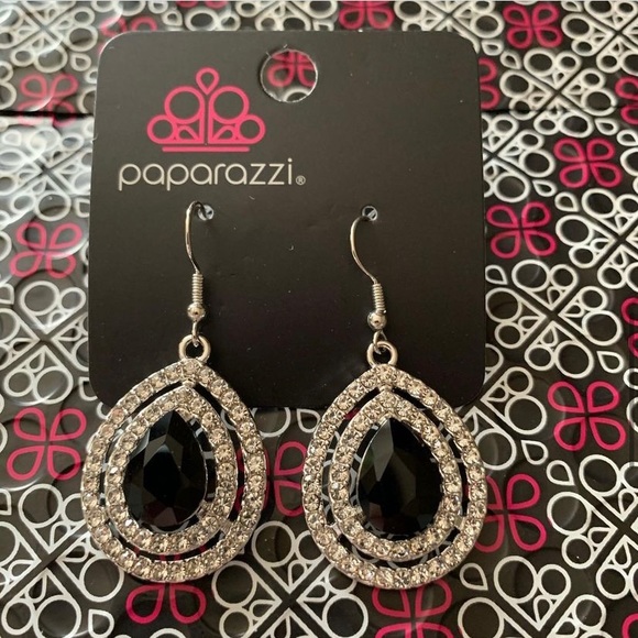 Earrings - Picture 1 of 1